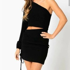 Olivaceous Bianca One shoulder Ling sleeve mini dress